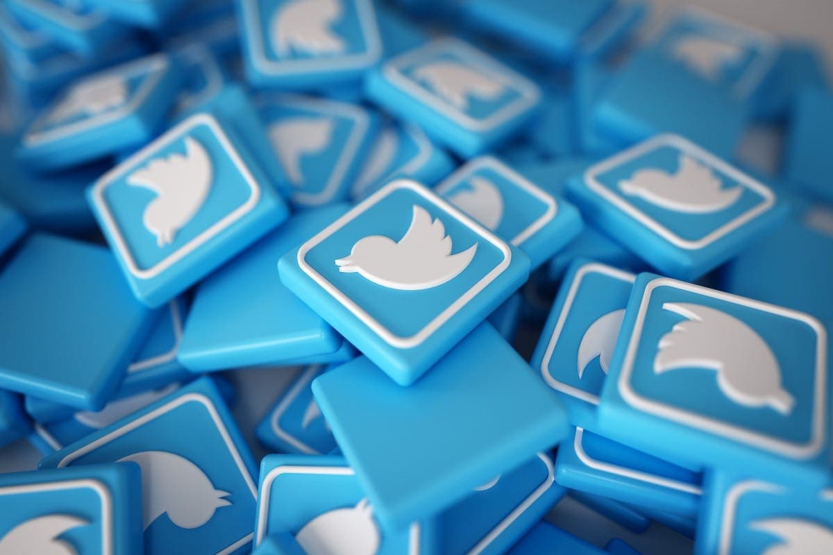 Twitter Confirms ‘Undo Tweet’ Testing, Professional Tweeters Given