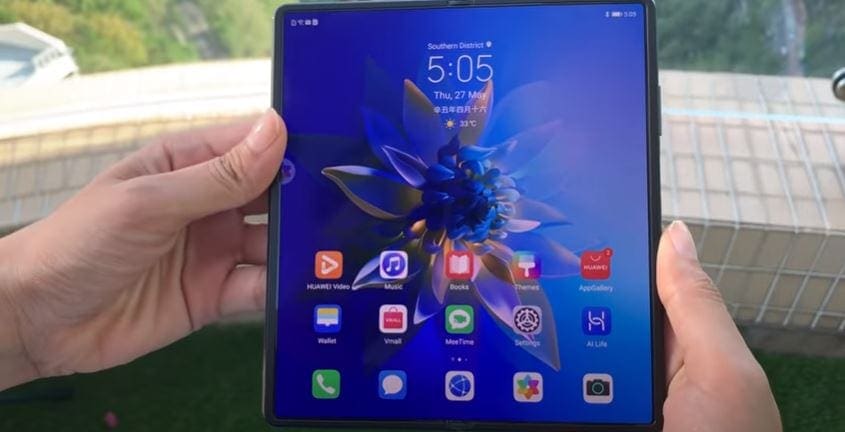 Huawei Mate X2 hands-on Huawei Mate X2 hands-on