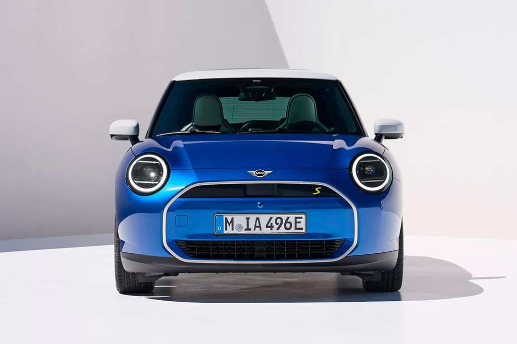 The New EV From Mini Cooper Will Center A Giant Circular OLED On The Dashboard